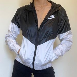 Nike - Windbreaker With Hood - Black & White - Condition LIKE NEW!